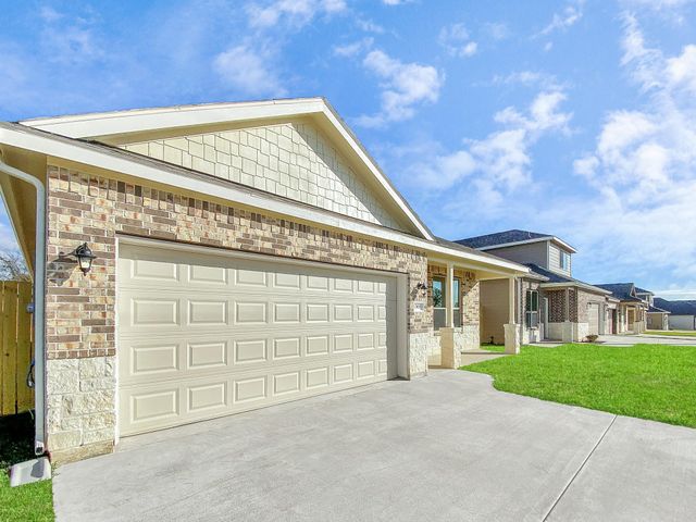 13055 Clearview Drive, Willis, TX 77318