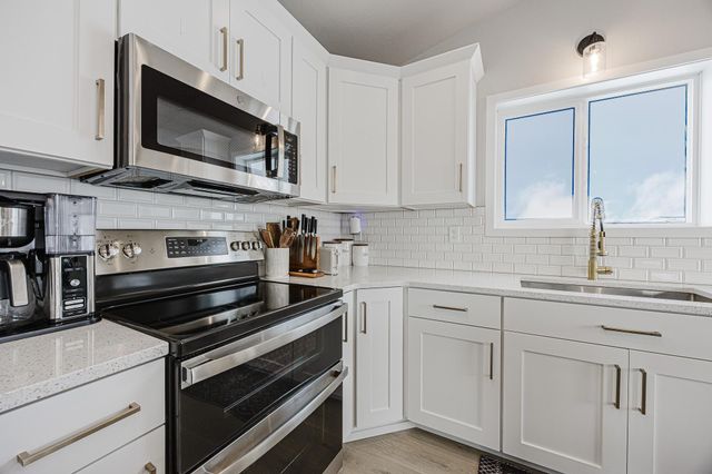 7316 30th Street S, Fargo, ND 58104