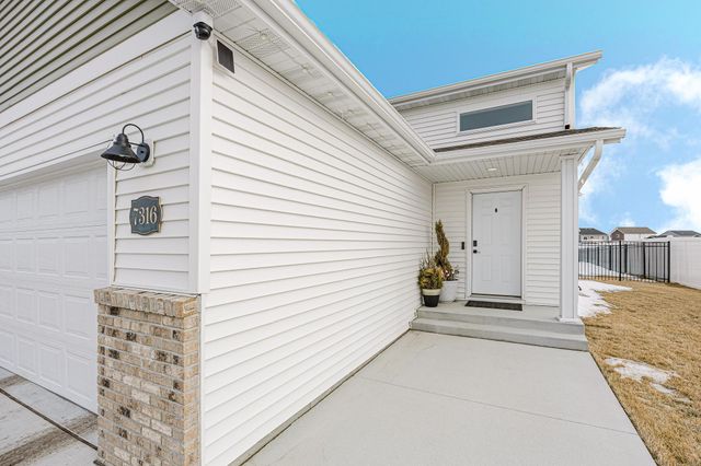 7316 30th Street S, Fargo, ND 58104