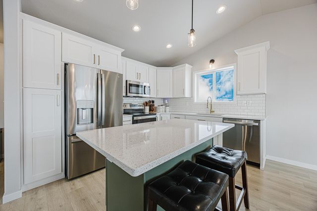 7316 30th Street S, Fargo, ND 58104