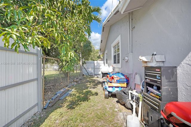 3280 NW 213th Terrace, Miami Gardens, FL 33056