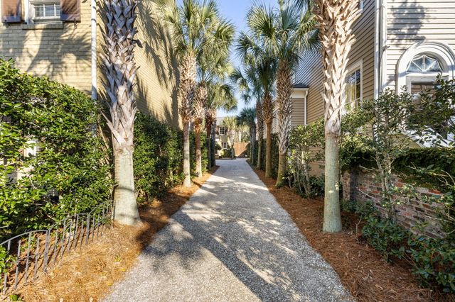 16 Logan Street A, Charleston, SC 29401