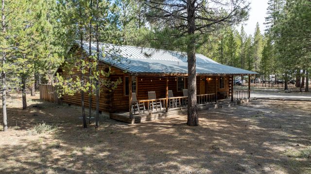 51862 Pine Loop Drive, La Pine, OR 97739