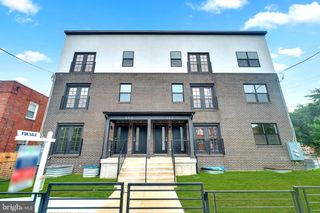 854 XENIA ST SE #102, Washington, DC 20032