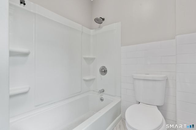 94 Walnut Street, Waterbury, CT 06704