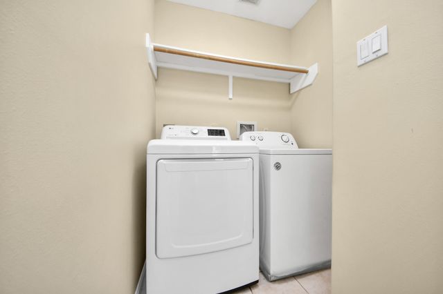 2710 Grants Lake Boulevard H3, Sugar Land, TX 77479