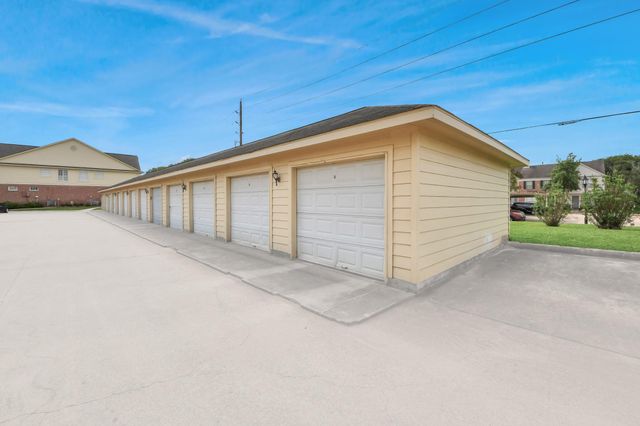 2710 Grants Lake Boulevard H3, Sugar Land, TX 77479