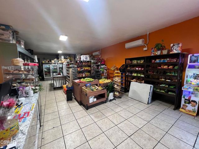 4071 Main Street, Los Angeles, CA 90037