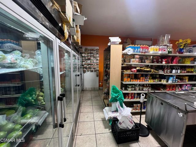 4071 Main Street, Los Angeles, CA 90037