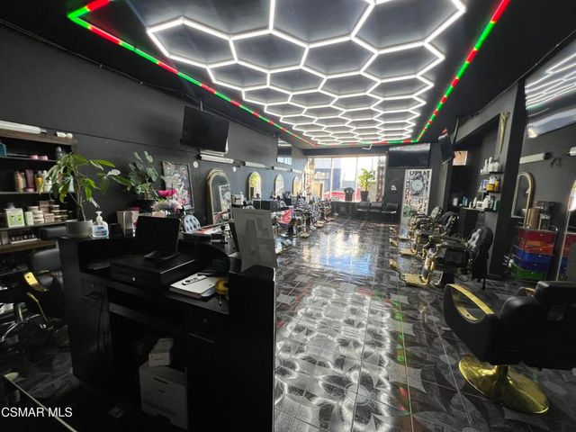 4071 Main Street, Los Angeles, CA 90037