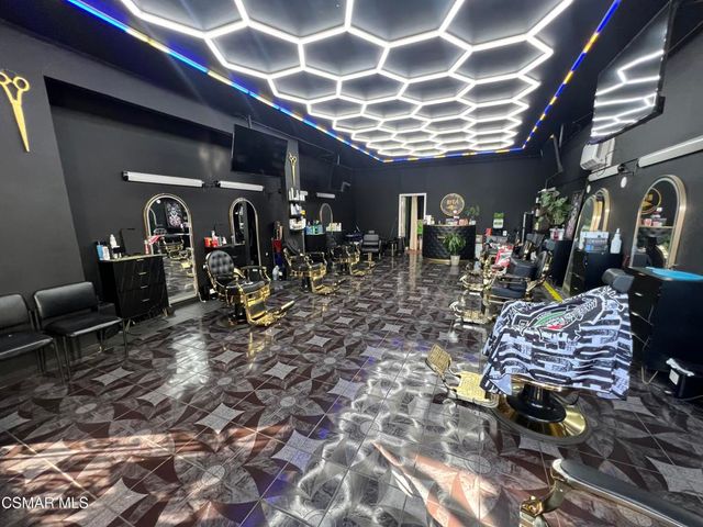 4071 Main Street, Los Angeles, CA 90037