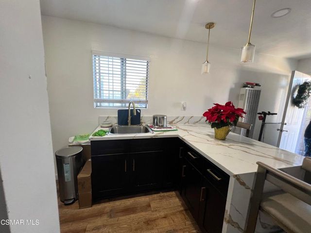 4071 Main Street, Los Angeles, CA 90037