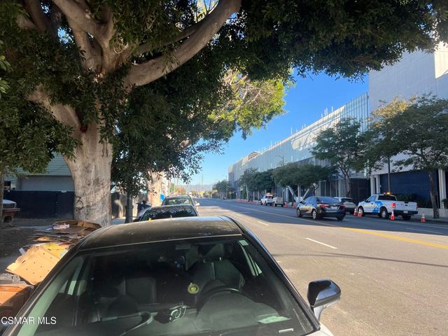 4071 Main Street, Los Angeles, CA 90037