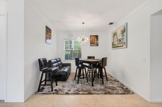 7533 Topiary Avenue, Boynton Beach, FL 33437