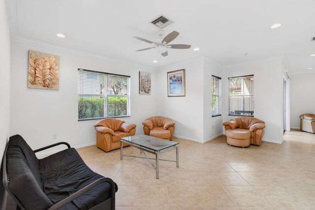 7533 Topiary Avenue, Boynton Beach, FL 33437