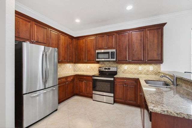 7533 Topiary Avenue, Boynton Beach, FL 33437