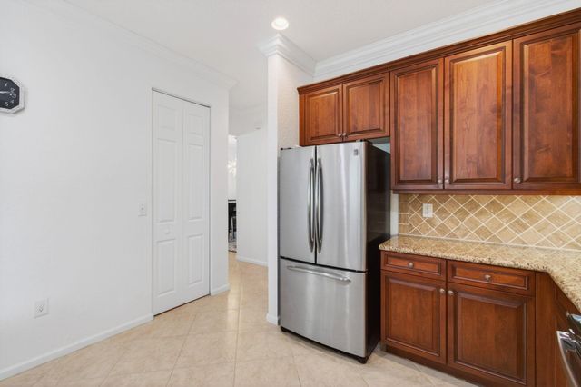 7533 Topiary Avenue, Boynton Beach, FL 33437