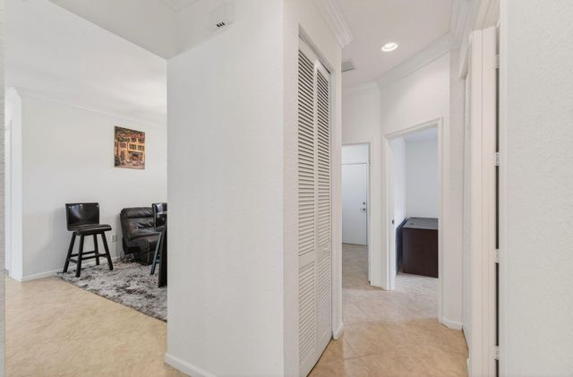 7533 Topiary Avenue, Boynton Beach, FL 33437