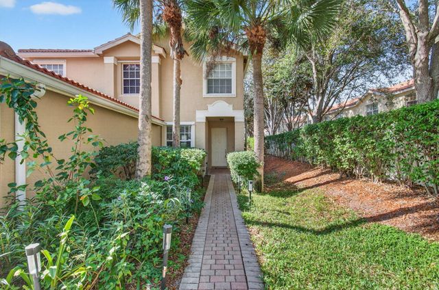 7533 Topiary Avenue, Boynton Beach, FL 33437