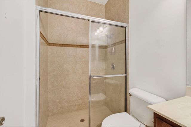 7533 Topiary Avenue, Boynton Beach, FL 33437