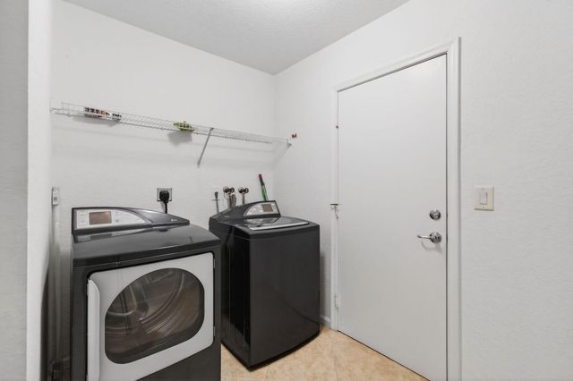 7533 Topiary Avenue, Boynton Beach, FL 33437