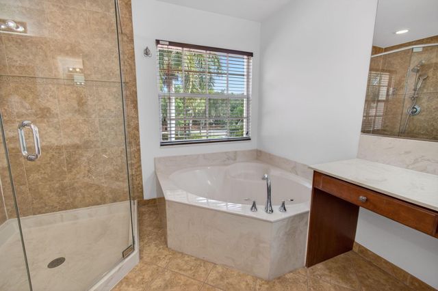 7533 Topiary Avenue, Boynton Beach, FL 33437