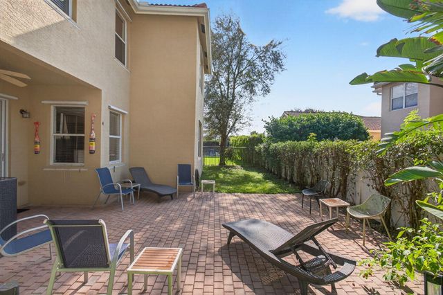 7533 Topiary Avenue, Boynton Beach, FL 33437