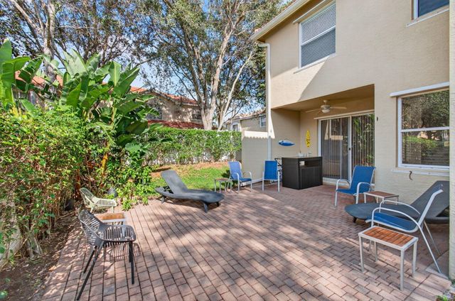 7533 Topiary Avenue, Boynton Beach, FL 33437