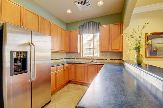 7533 Topiary Avenue, Boynton Beach, FL 33437