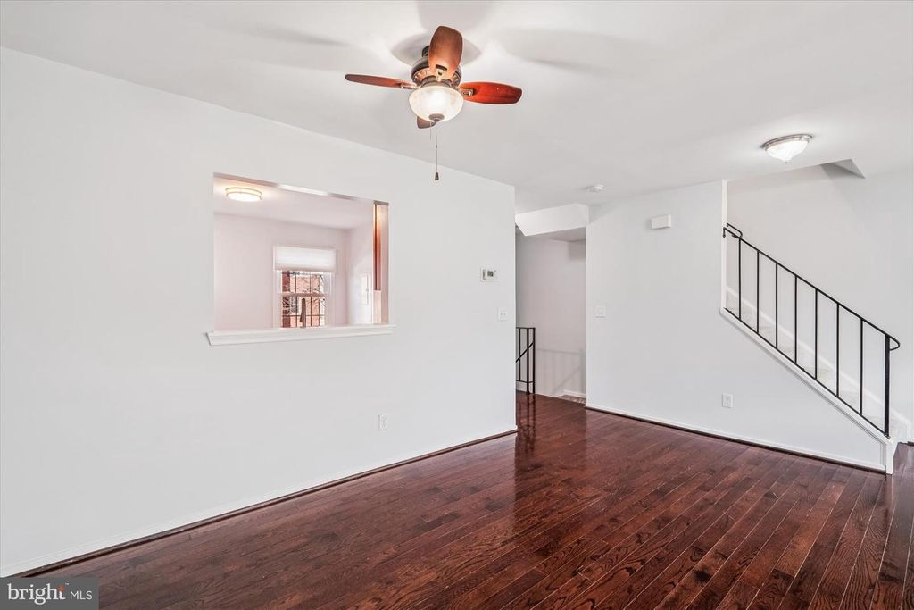 Image 7 of property listing at 12310 SWEETBOUGH CT #85, Gaithersburg, MD 20878