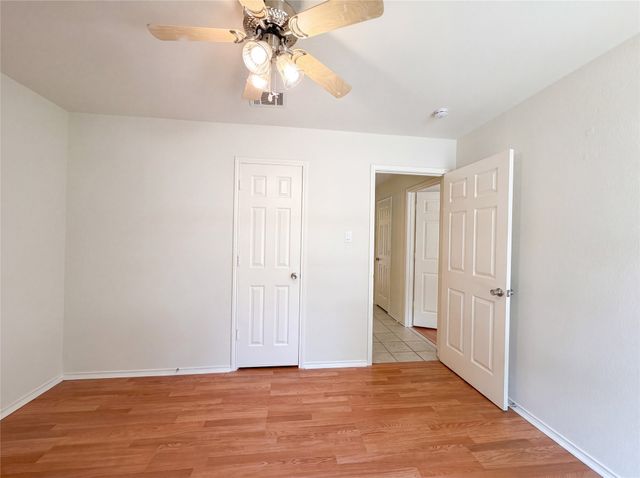 6505 Big Springs Drive, Arlington, TX 76001