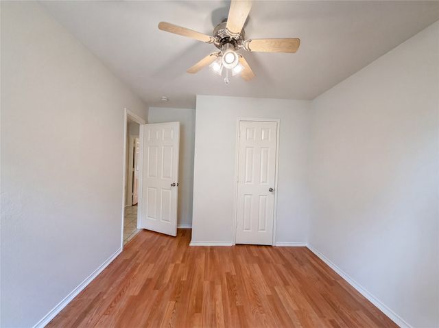 6505 Big Springs Drive, Arlington, TX 76001