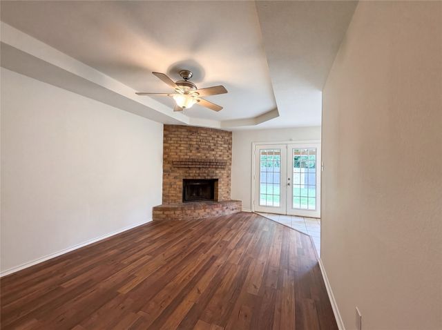 6505 Big Springs Drive, Arlington, TX 76001