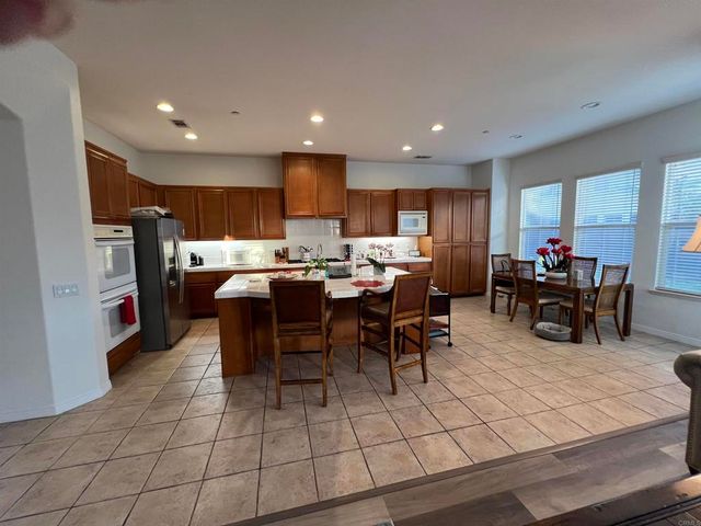 10623 paseo allegria ave, San Diego, CA 92127