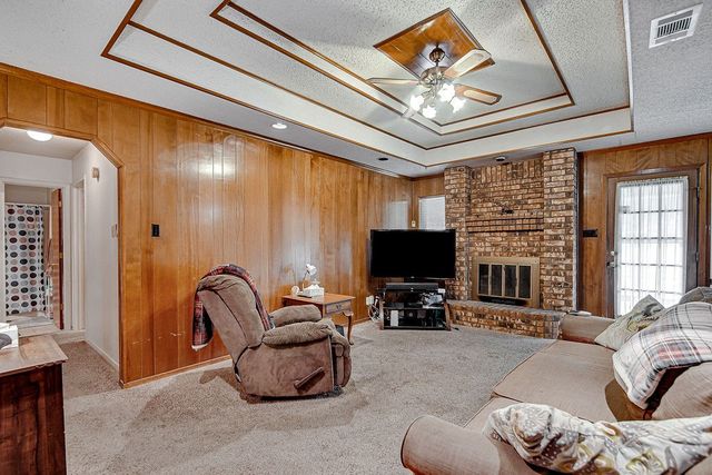 772 Hampshire Drive, Burleson, TX 76028
