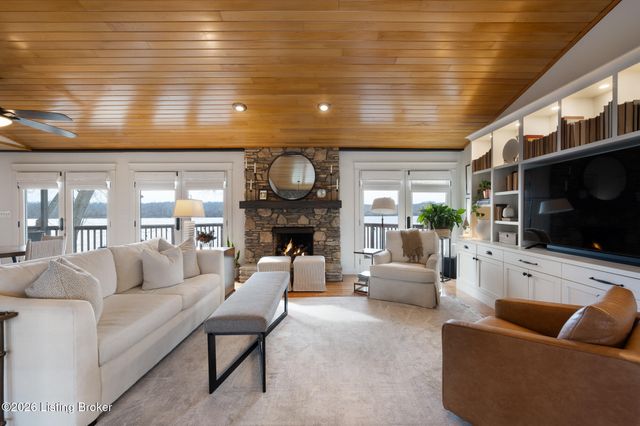 3028 Belknap Beach Rd, Prospect, KY 40059