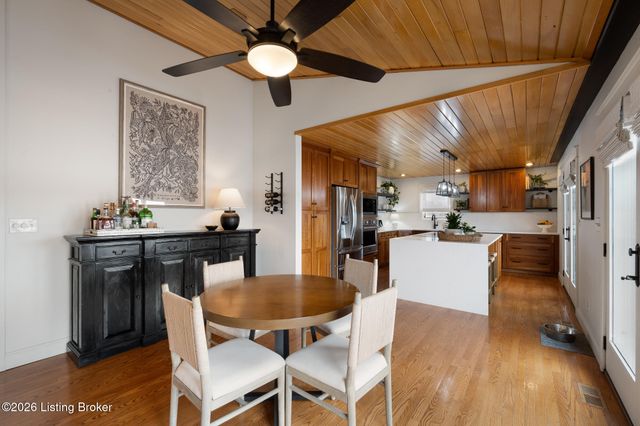 3028 Belknap Beach Rd, Prospect, KY 40059