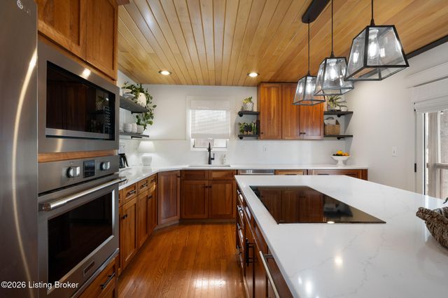 3028 Belknap Beach Rd, Prospect, KY 40059