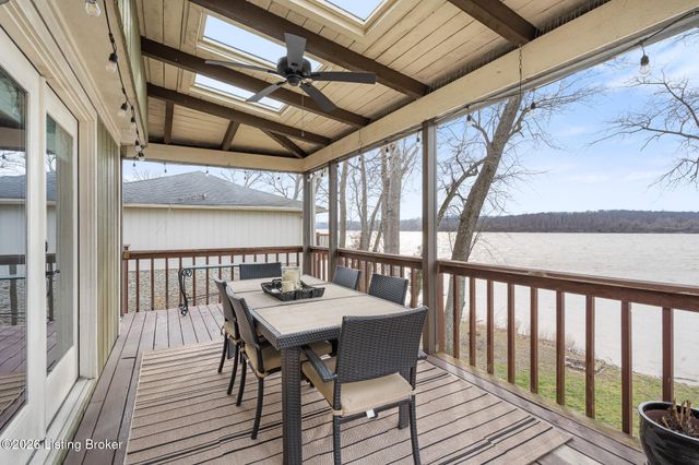 3028 Belknap Beach Rd, Prospect, KY 40059