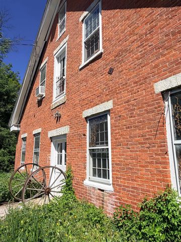 87 Mechanic Street, Alstead, NH 03602