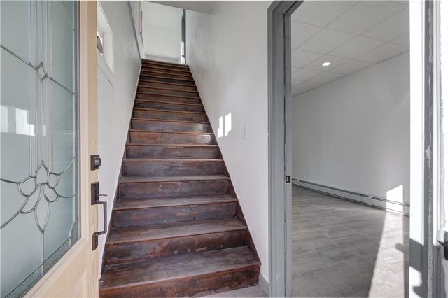 172 Knotty Oak Road, Coventry, RI 02816