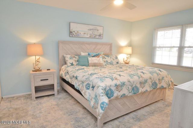 902A Dumbarton Drive, Lakewood, NJ 08701