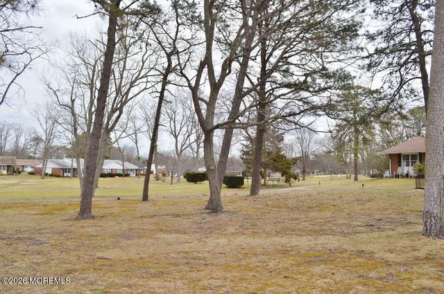 902A Dumbarton Drive, Lakewood, NJ 08701