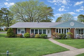 902A Dumbarton Drive, Lakewood, NJ 08701
