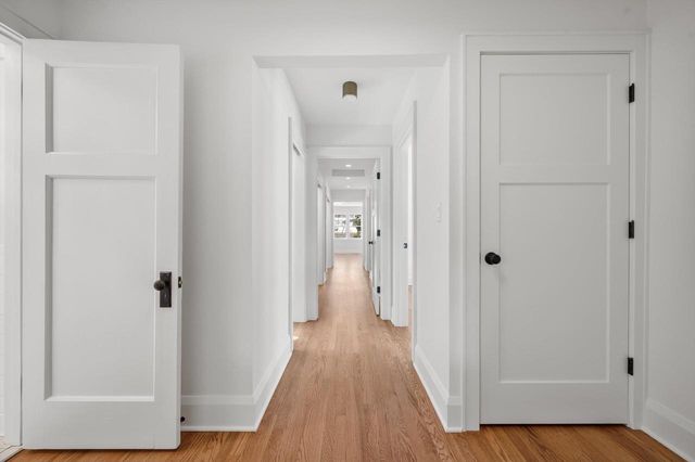 5961 N Kent AVENUE, Whitefish Bay, WI 53217