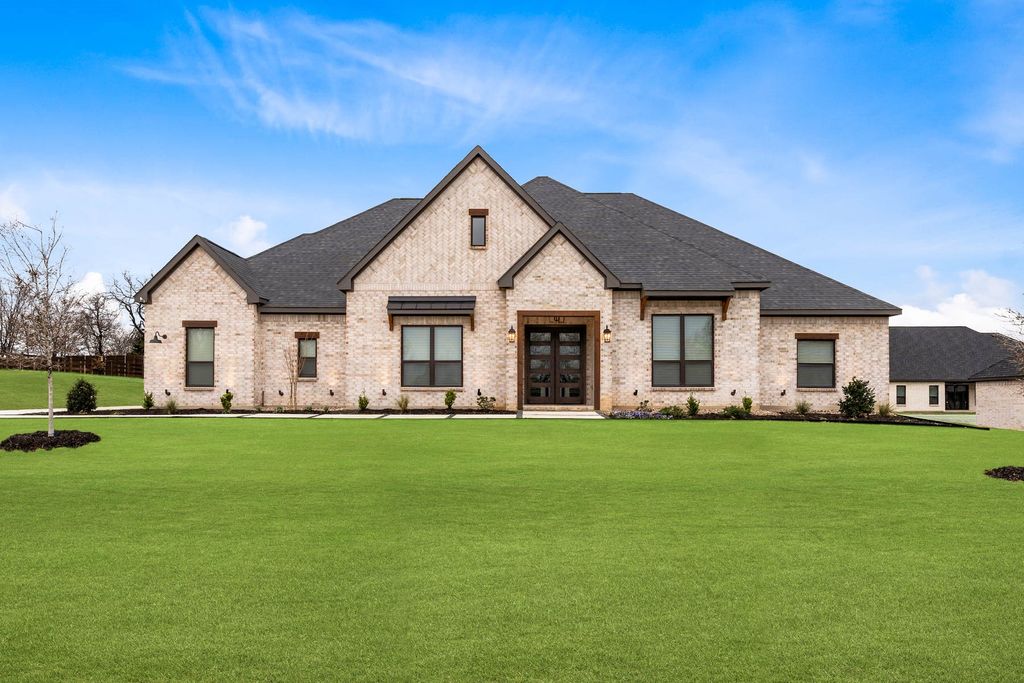 126 Texas Ash Drive, Krugerville, TX 76227