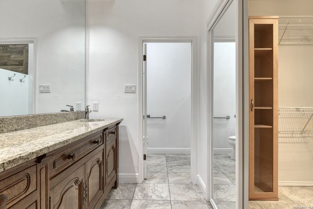 101 Campden Cir, San Antonio, TX 78218