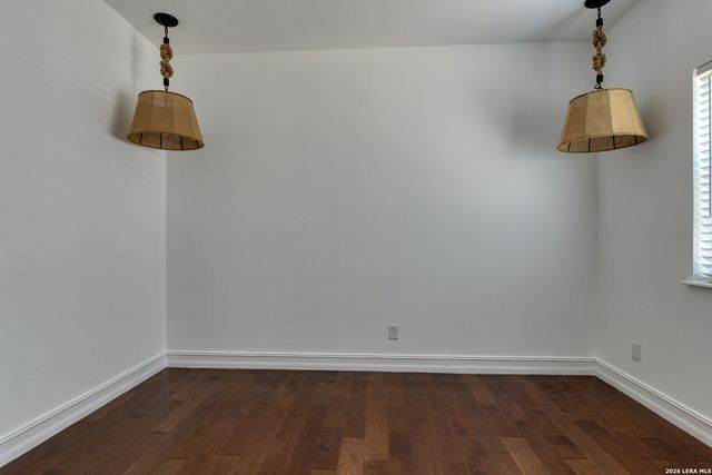 101 Campden Cir, San Antonio, TX 78218