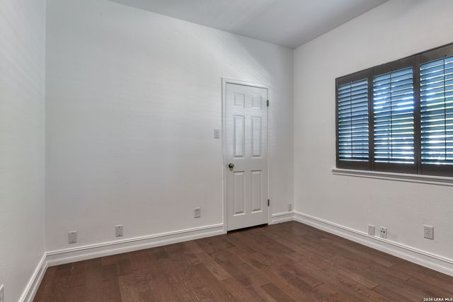 101 Campden Cir, San Antonio, TX 78218