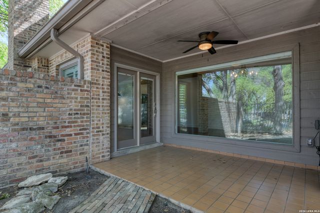 101 Campden Cir, San Antonio, TX 78218